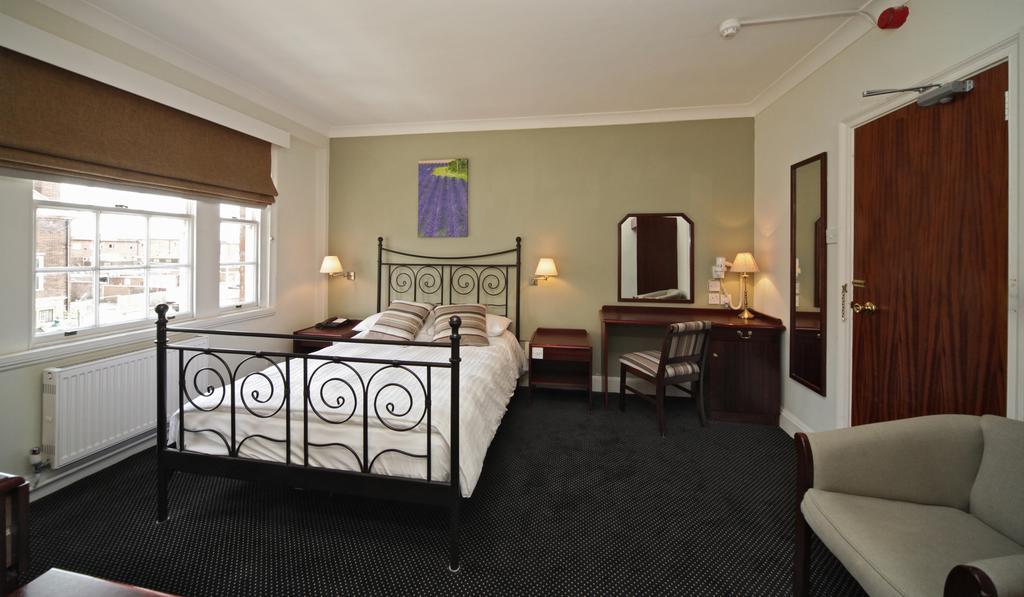 The Broadway Hotel Letchworth Room photo